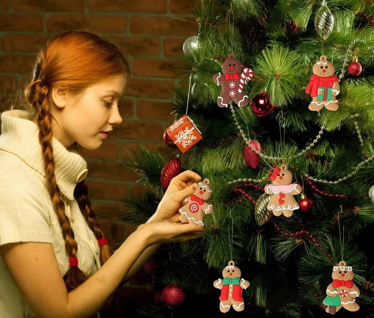 Gingerbread ornament detail